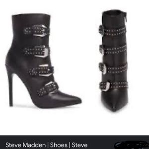 🌞🖤STEVE MADDEN STUDDED BUCKLE ANKLE BOOTS 👢- SLIP GUARDS INSTALLED AT BOTTOM